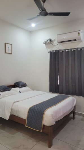 6 bedrooms, WiFi, bed sheets