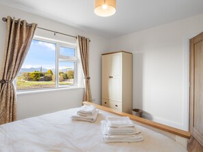 3 habitaciones, tabla de planchar con plancha y wifi gratis