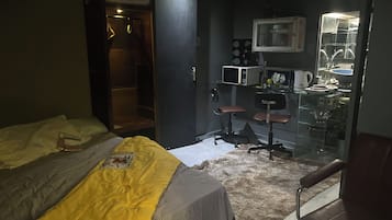 1 habitación, wifi y ropa de cama