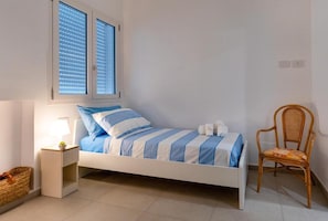 2 bedrooms, in-room safe, iron/ironing board, travel crib