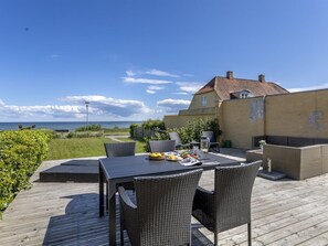 Outdoor dining - "Ilze" - 20m from the sea by Interhome (Bandholm)
