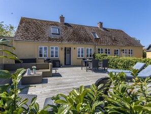 Ulkoruokailutilat