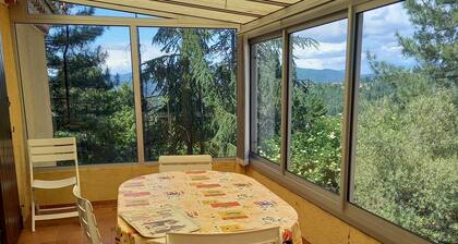 Renovated apartment in quiet country house with view of the Cevennes mountains