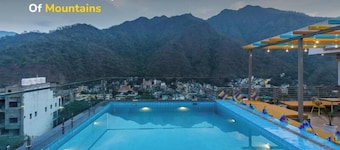 goSTOPS PLUS Rishikesh, Tapovan