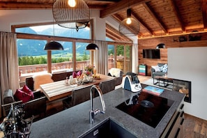 Interior - Chalet in Neukirchen Near Ski Lift (Neukirchen am Grossvenediger)