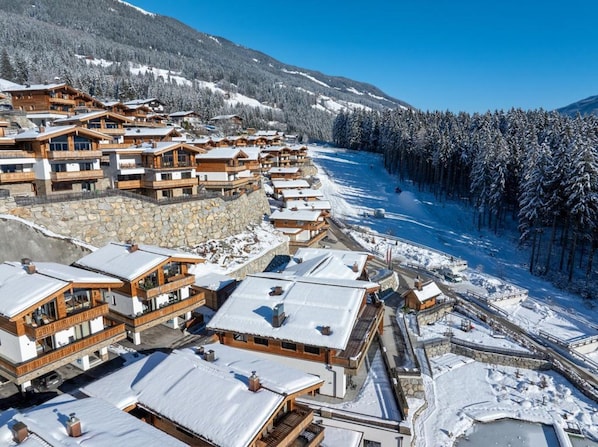 Exterior - Chalet in Neukirchen Near Ski Lift (Neukirchen am Grossvenediger)