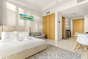 Free WiFi, bed sheets