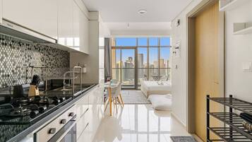 Microwave, oven, stovetop, coffee/tea maker