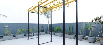 Premium High Rise Studio Apartment Near Bombay Hospital