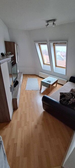 Living area - White Apartment Cozy & Central One-bedroom Retreat in Kecskemét (Kecskemet)