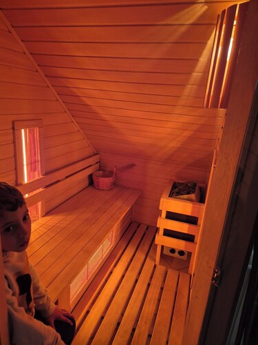 Quelle Apartment - 2BR Apartment with private garden connection and sauna