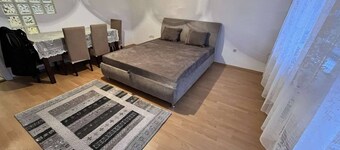 Apartamento Quelle en el centro con jardín privado