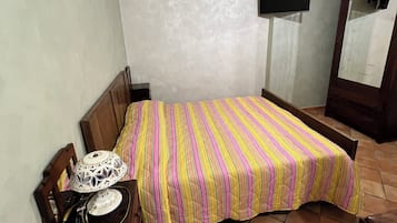 Classic Double Room, Garden View | Free WiFi