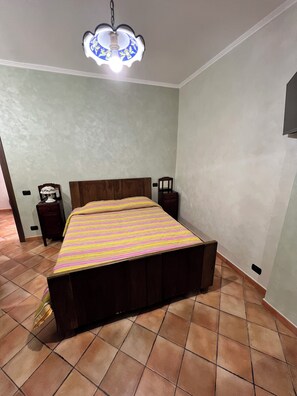 Classic Double Room, Garden View - La Fonte B&B (Baranello)