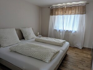 2 bedrooms, WiFi, bed sheets