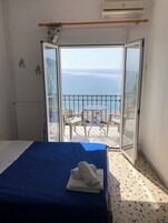 Classic Room, Balcony, Beach View | Soundproofing, free WiFi