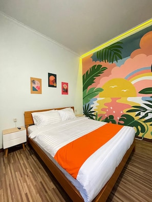 Quarto casal básico, banheiro compartilhado | Wi-Fi de cortesia, roupa de cama