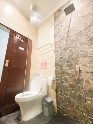 Economy Twin Room, Shared Bathroom | Bathroom - ROOM Ijen Hostel (Banyuwangi)