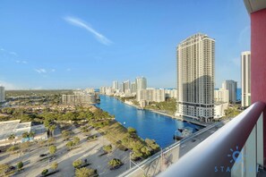 Property grounds - Nice Studio - Miami Views (Hallandale Beach)
