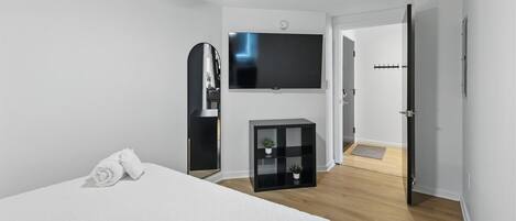 3 chambres, fer et planche à repasser, Wi-Fi, draps fournis