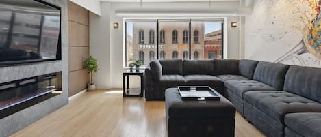 Fernseher, Kamin, Stereoanlage, Arbeitsbereiche