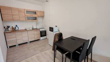 Appartamento, 1 camera da letto, fumatori, balcone | Sala da pranzo