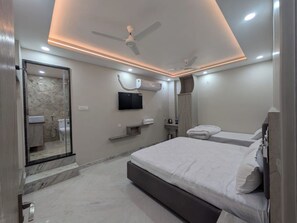Family Room - Haritwal Guest House (Varanasi)