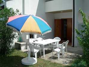 Villa, Smoking