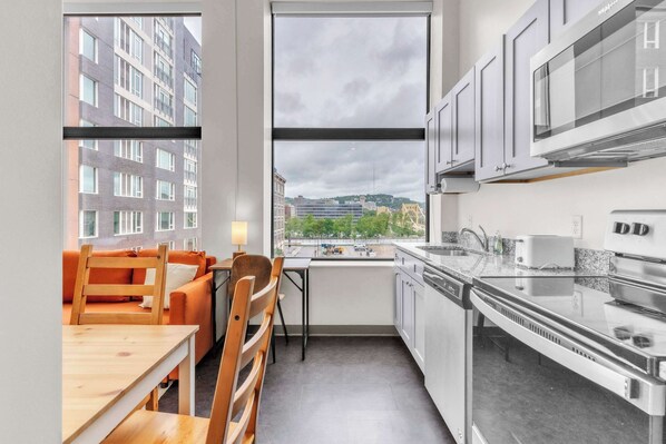 Fridge, microwave, oven, stovetop