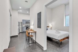 1 chambre, fer et planche à repasser, Wi-Fi, literie fournie