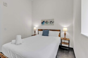 1 室のベッドルーム、アイロン / アイロン台、WiFi、ベッドシーツ