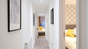 2 bedrooms, desk, iron/ironing board, WiFi
