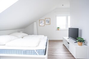 5 bedrooms, desk, iron/ironing board, free WiFi - Spacious holiday/fitter's house Wackenhuus 6 in Albersdorf for up to 6 people (Albersdorf)
