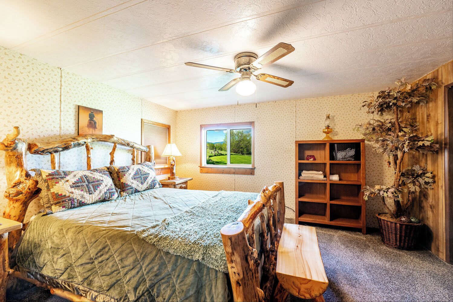 3 makuuhuonetta, silitysrauta/-lauta, Wi-Fi, vuodevaatteet