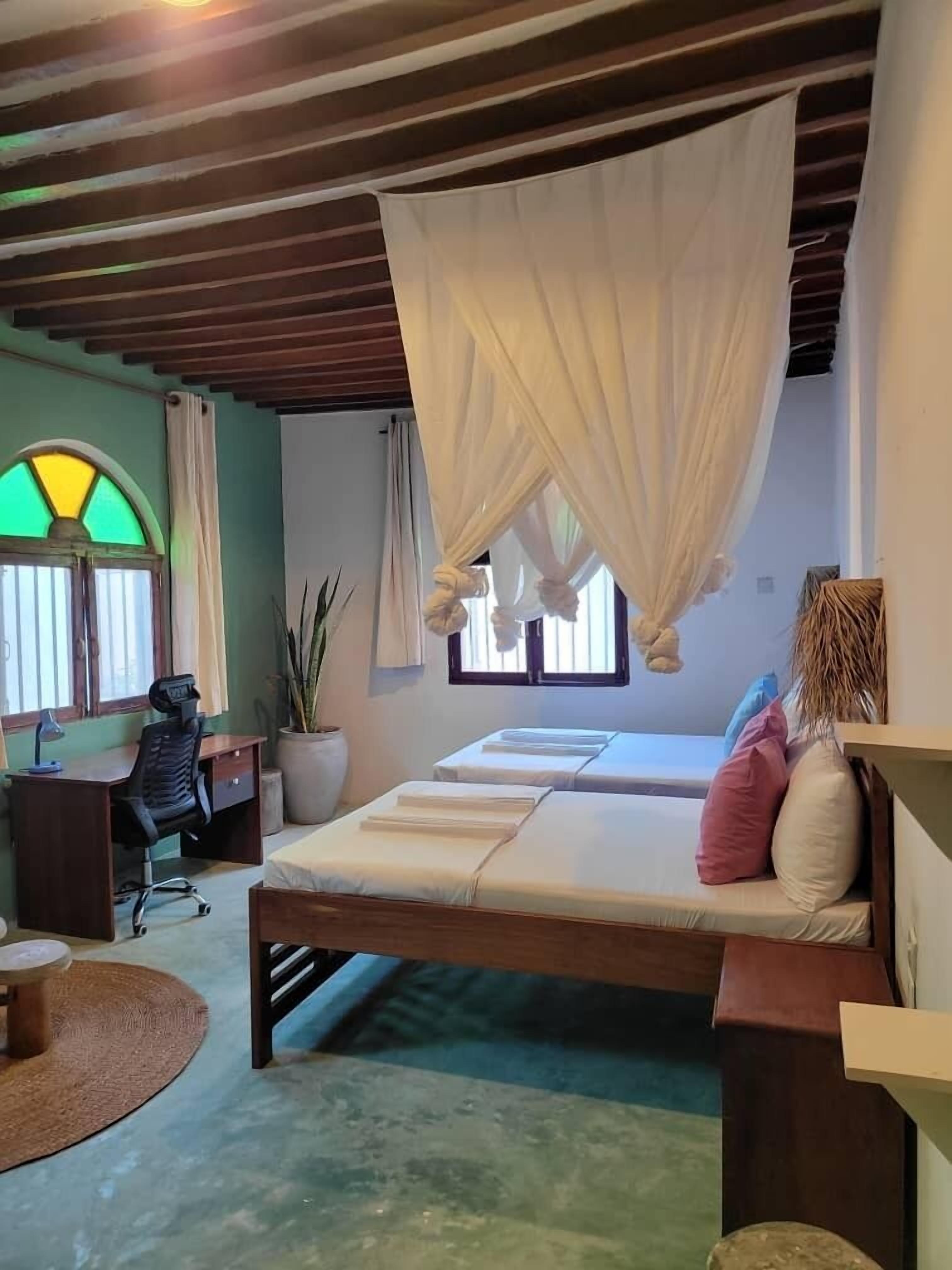 Coffres-forts dans les chambres, décoration personnalisée