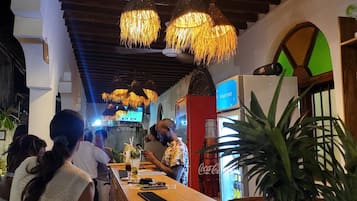 Bar (en el alojamiento)