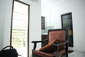 Luxury Triple Room | Balcony view - Goldsuite (Kanayannur)