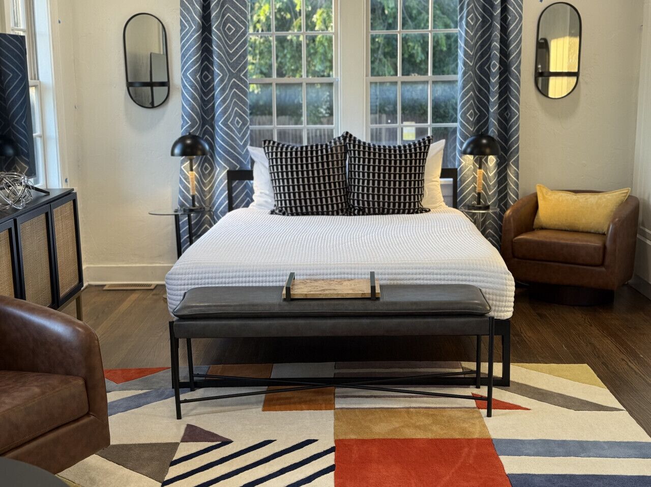 1 habitación, tabla de planchar con plancha, wifi gratis y ropa de cama 