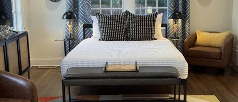 1 habitación, tabla de planchar con plancha, wifi gratis y ropa de cama