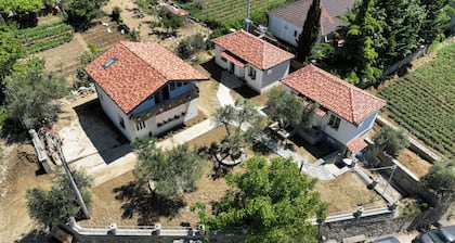 Cozy Bungalow in charming Roshnik Village 103