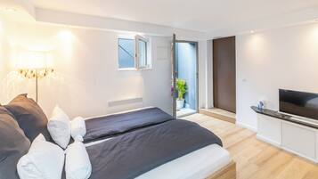 5 多间卧室、收费 WiFi、床单