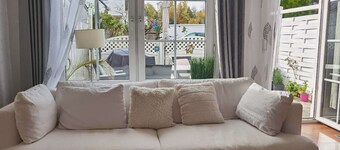 A cozy family home with a spacious garden next to a forest