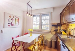 Oven, stovetop, dishwasher