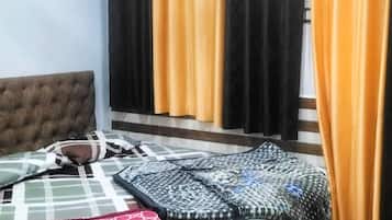 Brankas, kedap suara, dan seprai linen