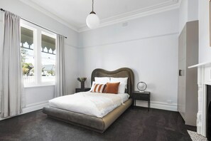 3 Schlafzimmer, Bügeleisen/Bügelbrett, kostenloses WLAN, Bettwäsche