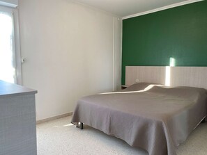 2 bedrooms, free WiFi