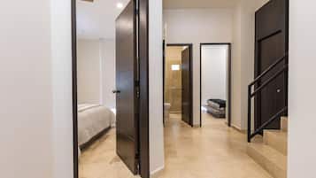 3 bedrooms, desk, iron/ironing board, free WiFi