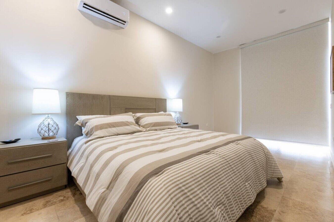 Desk, iron/ironing board, WiFi (free), bed sheets