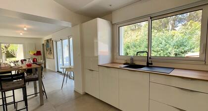 Maison spacieuse 8 pers, prĂšs de la mer et forĂȘt, avec WIFI