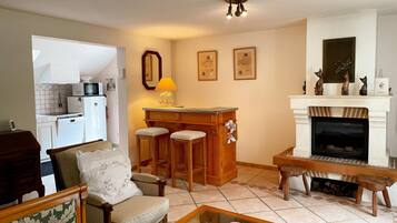 Télévision, cheminée